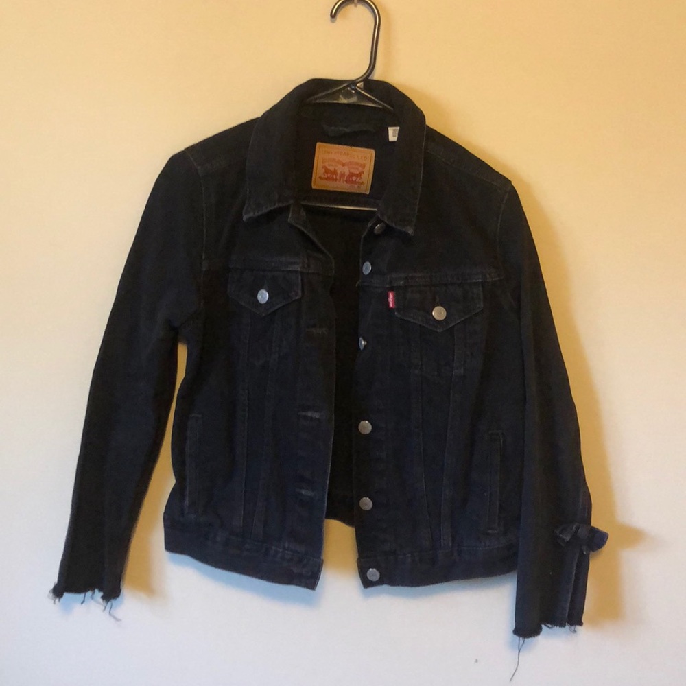 Levi’s black jean jacket